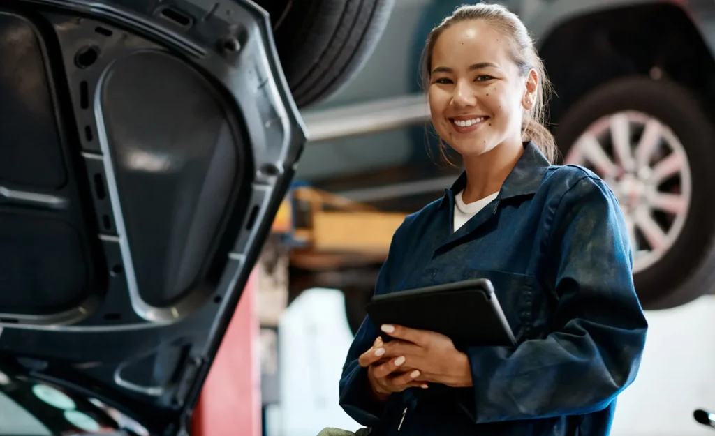 Van onderhoudsboekjes zoeken tussen de spullen van de klant naar snel digitaal registreren